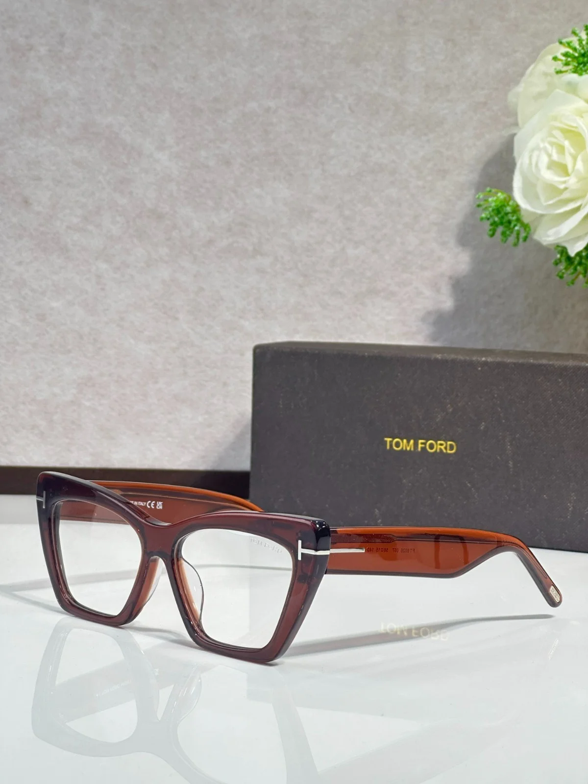 GUCCI GG0958O 005 SHINY BLACK WITH WHITE TEMPLES AUTHENTC EYEGLASSES FRAME 52-18 3